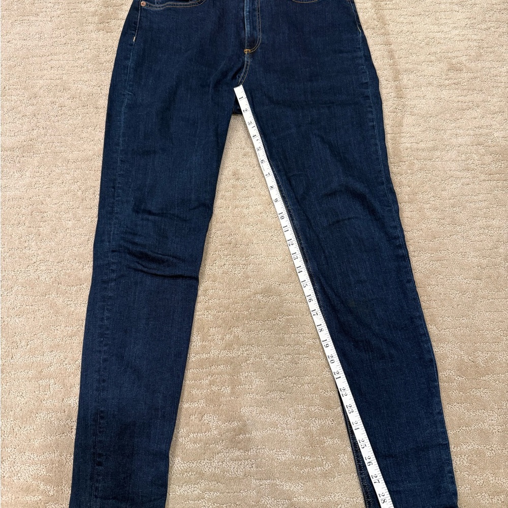 rag & bone Dark Blue Straight Leg skinny jeans waist is 30. Excellent condition